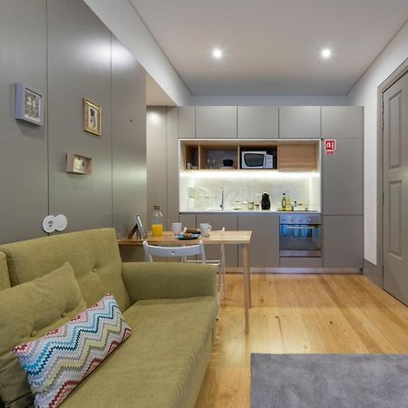 LovelyStay - Stylish Central Apartment by Bolhão Market Porto Exterior foto