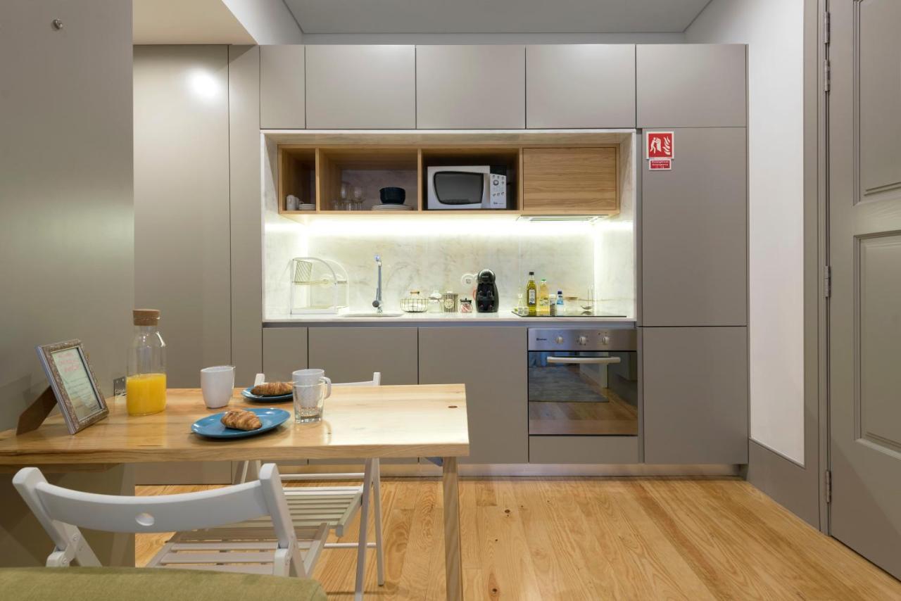LovelyStay - Stylish Central Apartment by Bolhão Market Porto Exterior foto