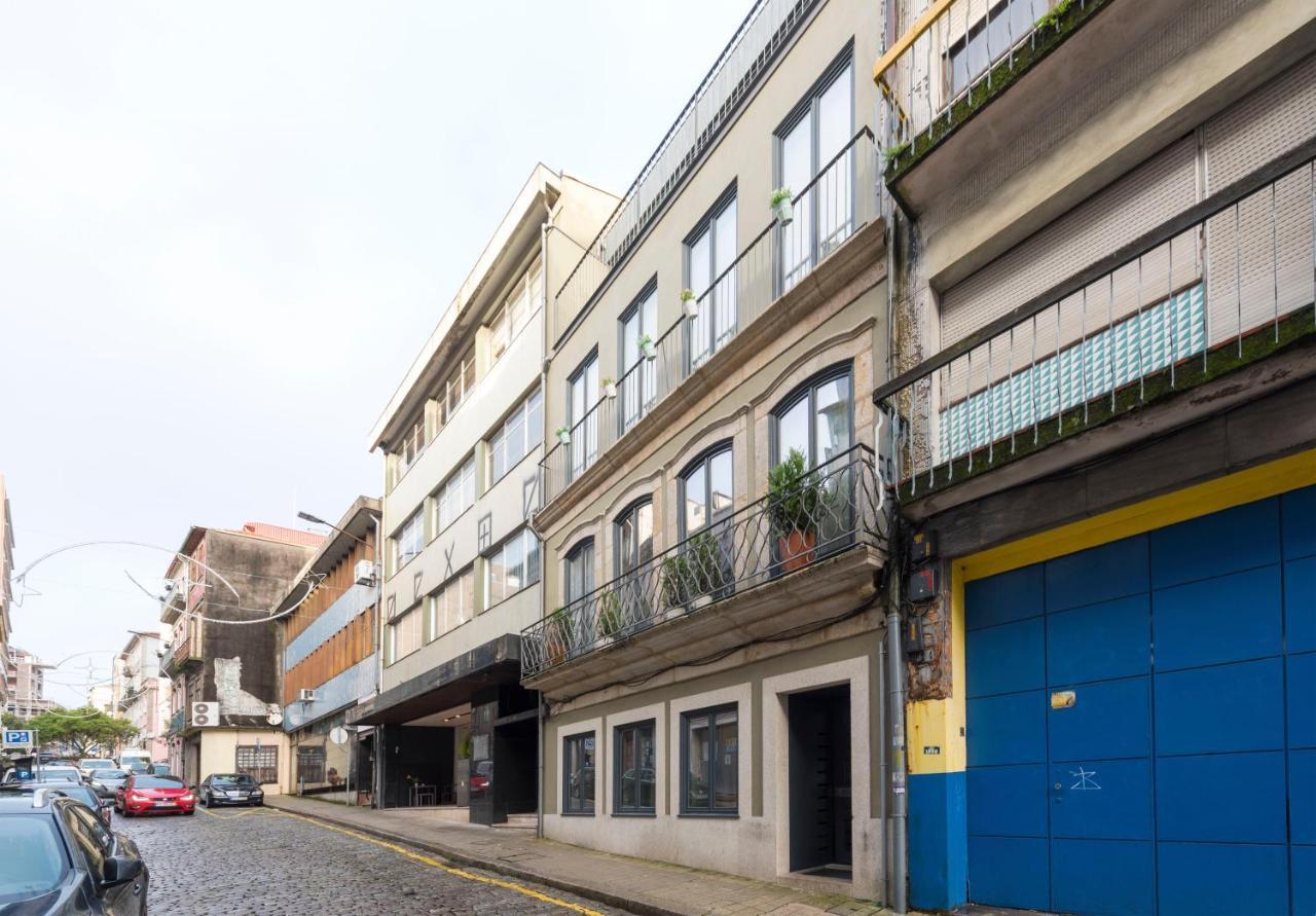 LovelyStay - Stylish Central Apartment by Bolhão Market Porto Exterior foto