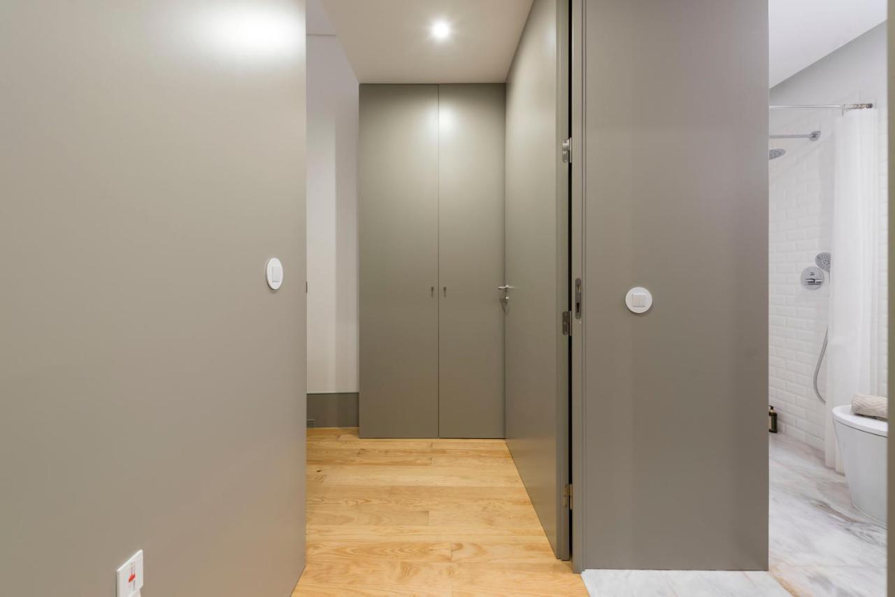 LovelyStay - Stylish Central Apartment by Bolhão Market Porto Exterior foto