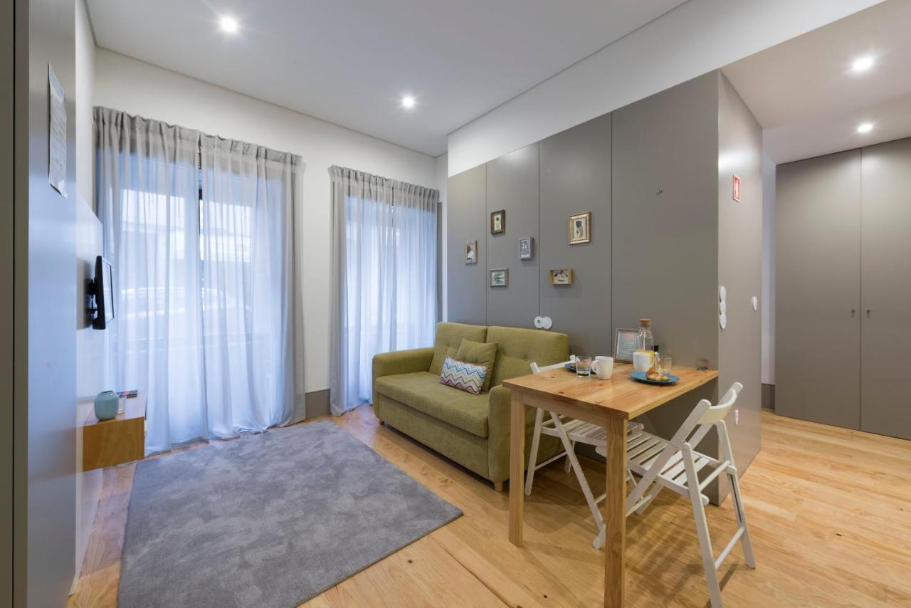 LovelyStay - Stylish Central Apartment by Bolhão Market Porto Exterior foto
